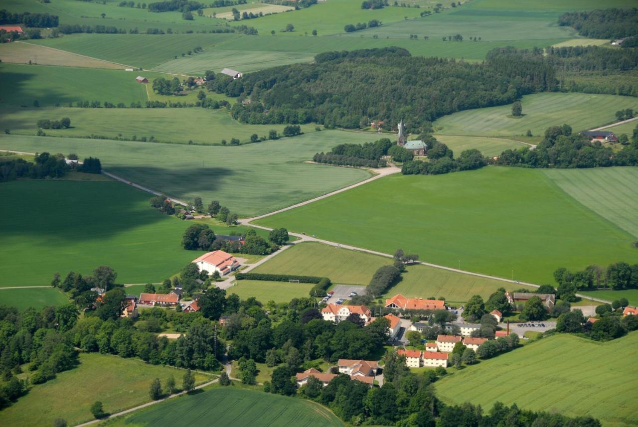 Katrinebergs Folkhoegskola B&B Vessigebro Luaran gambar