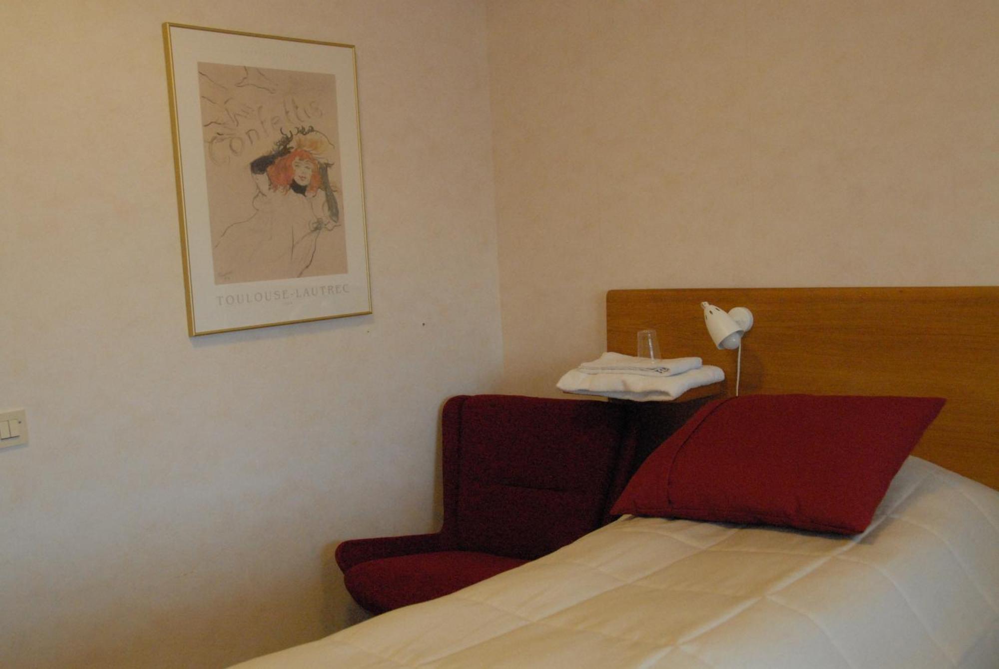 Katrinebergs Folkhoegskola B&B Vessigebro Luaran gambar