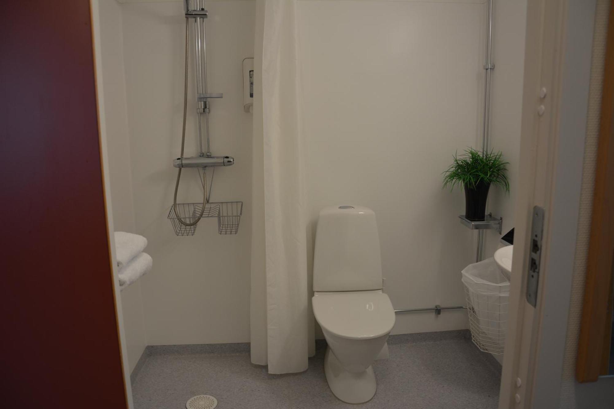 Katrinebergs Folkhoegskola B&B Vessigebro Luaran gambar